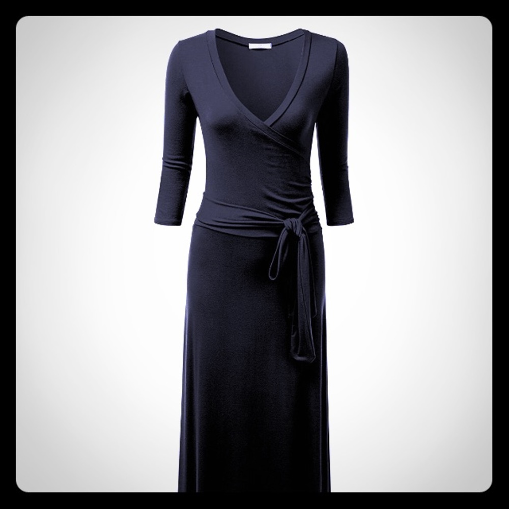 NWOT V- neck 3/4 Sleeve Maci Dress Black Wrap